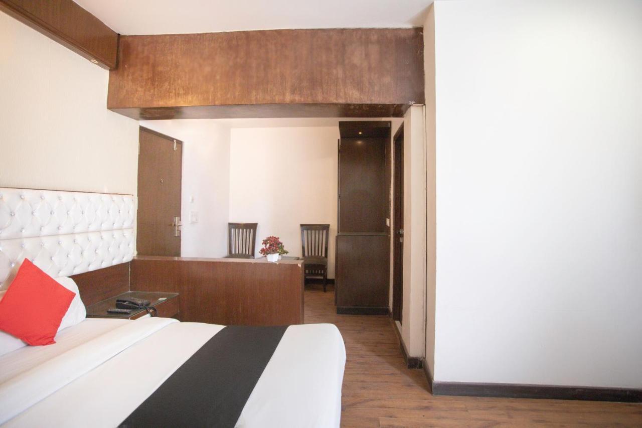 Hotel O Parktel Indirapuram Экстерьер фото