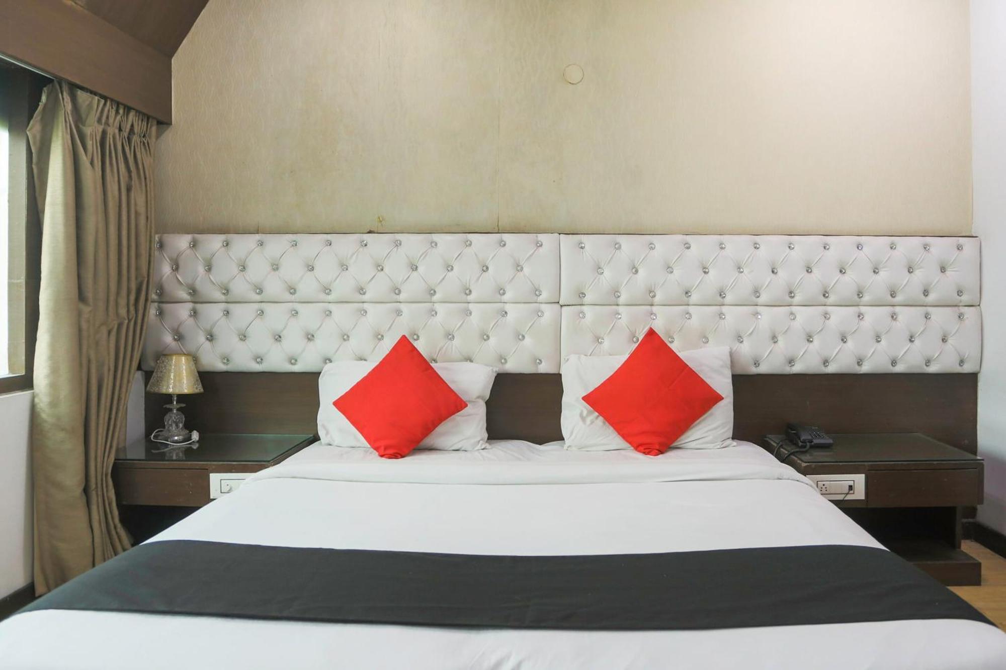 Hotel O Parktel Indirapuram Экстерьер фото